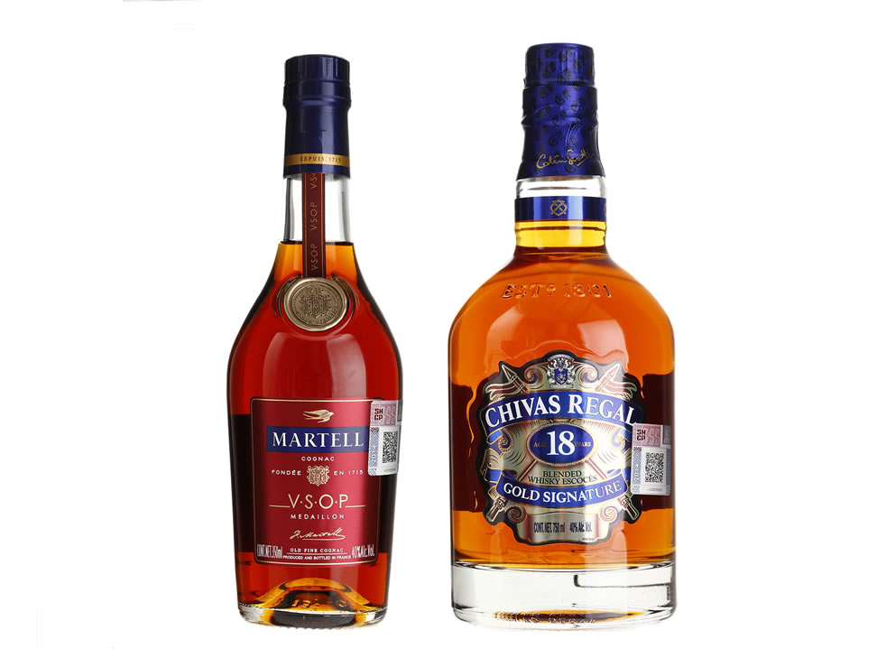 Whisky Chivas Regal 18 Años 750 ml + Cognac Martell V.S.O